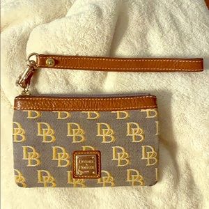 Dooney & Bourke wristlet
